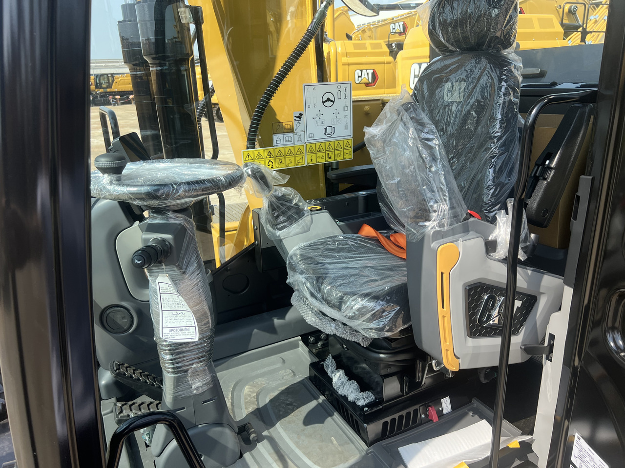 Escavadora de rastos novo CATERPILLAR M315GC: foto 11