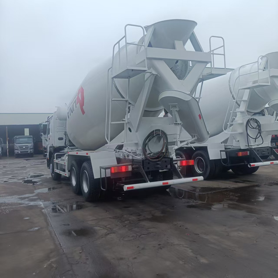 SINOTRUK HOWO - Camião: foto 2 SINOTRUK HOWO - Camião: foto 2