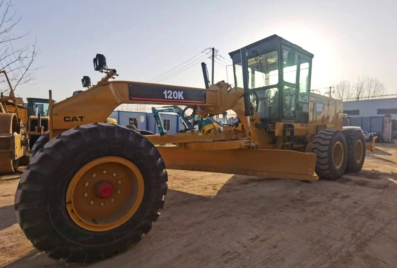 Caterpillar 120K - Motoniveladora: foto 3 Caterpillar 120K - Motoniveladora: foto 3