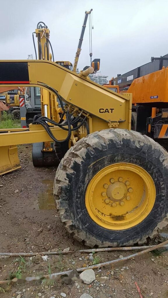 Motoniveladora Caterpillar 140H: foto 7