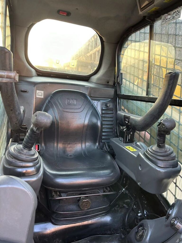 Caterpillar 246D - Mini pá carregadora: foto 3 Caterpillar 246D - Mini pá carregadora: foto 3