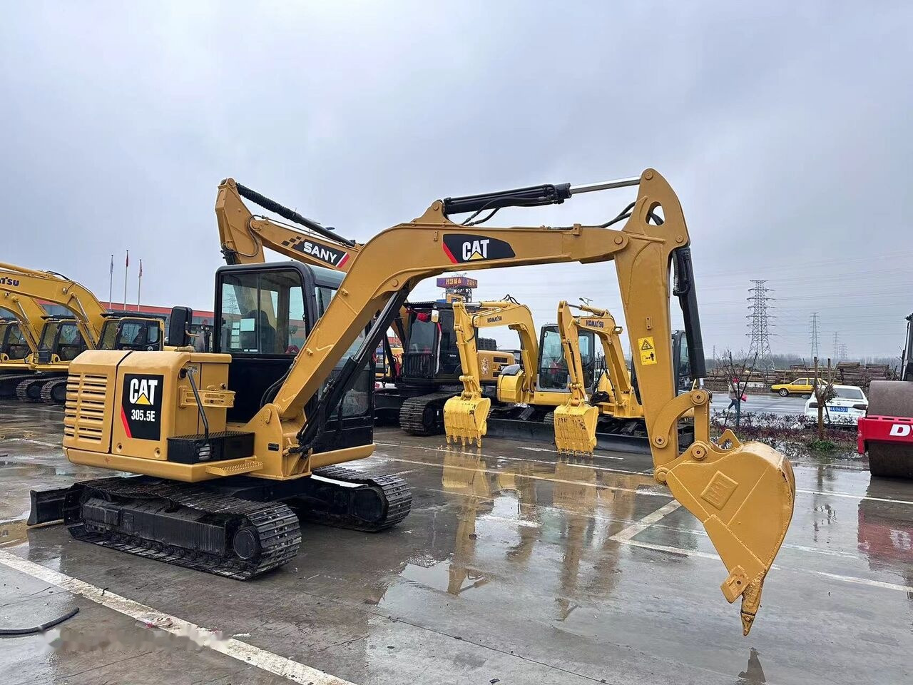 Caterpillar 305.5E - Mini escavadeira: foto 2 Caterpillar 305.5E - Mini escavadeira: foto 2
