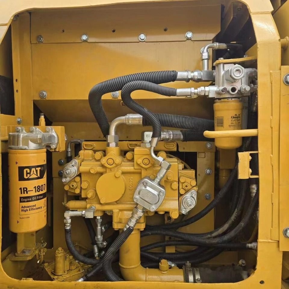 Escavadora de rastos Caterpillar 315D2GC: foto 10