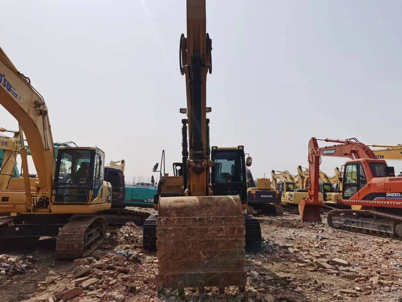 Caterpillar 320D - Escavadora de rastos: foto 3 Caterpillar 320D - Escavadora de rastos: foto 3