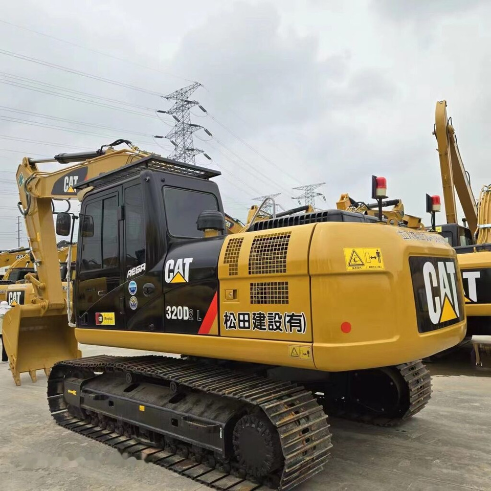 Caterpillar 320D2L - Escavadora de rastos: foto 2 Caterpillar 320D2L - Escavadora de rastos: foto 2