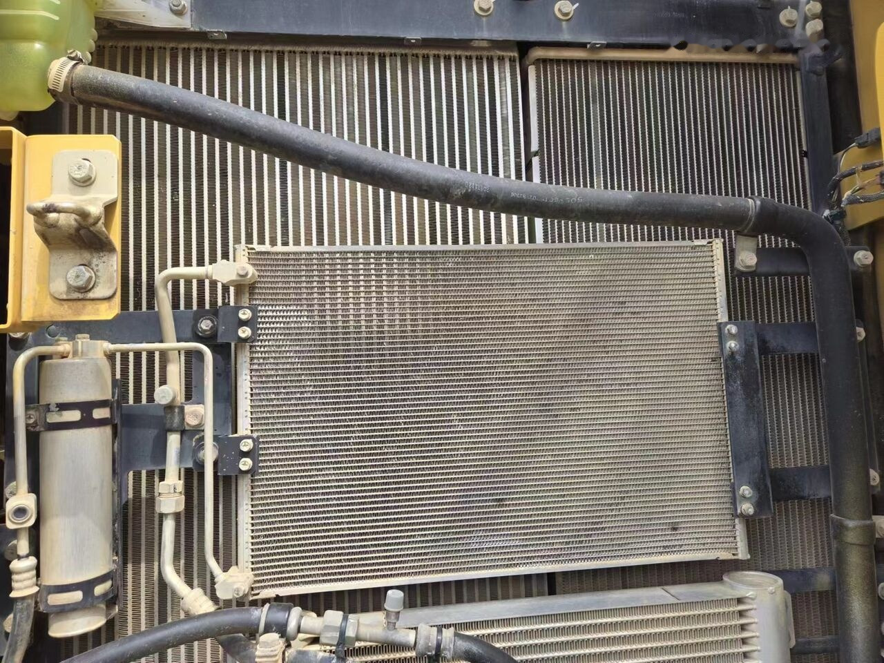 Caterpillar 320GC - Escavadora de rastos: foto 2 Caterpillar 320GC - Escavadora de rastos: foto 2