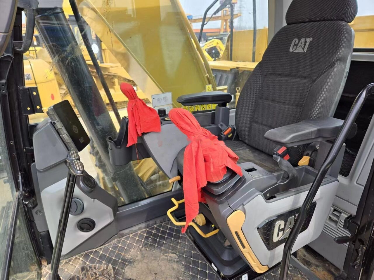 Caterpillar 320GC - Escavadora de rastos: foto 5 Caterpillar 320GC - Escavadora de rastos: foto 5