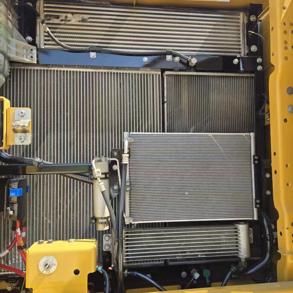 Caterpillar 330GC - Escavadora de rastos: foto 1 Caterpillar 330GC - Escavadora de rastos: foto 1