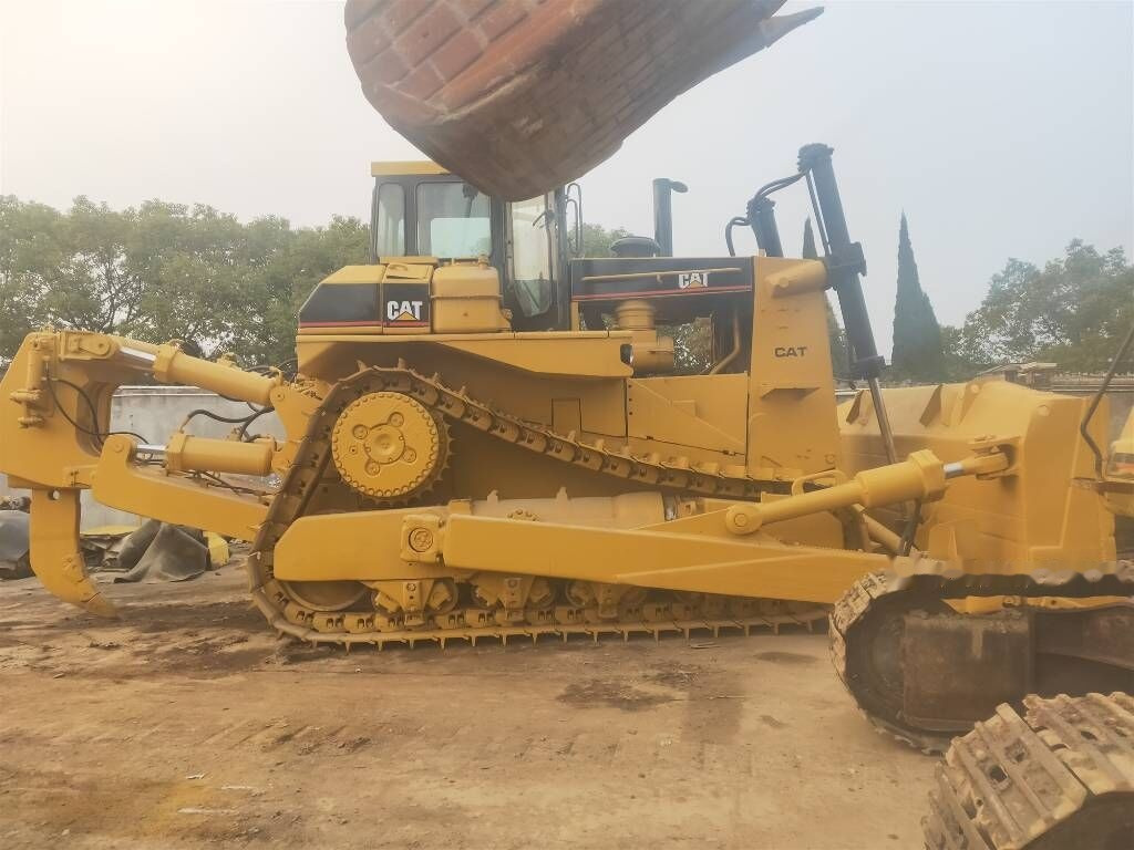 Caterpillar D 9 N - Buldôzer: foto 2 Caterpillar D 9 N - Buldôzer: foto 2