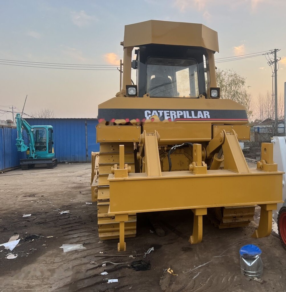 Caterpillar D6H - Buldôzer: foto 4 Caterpillar D6H - Buldôzer: foto 4