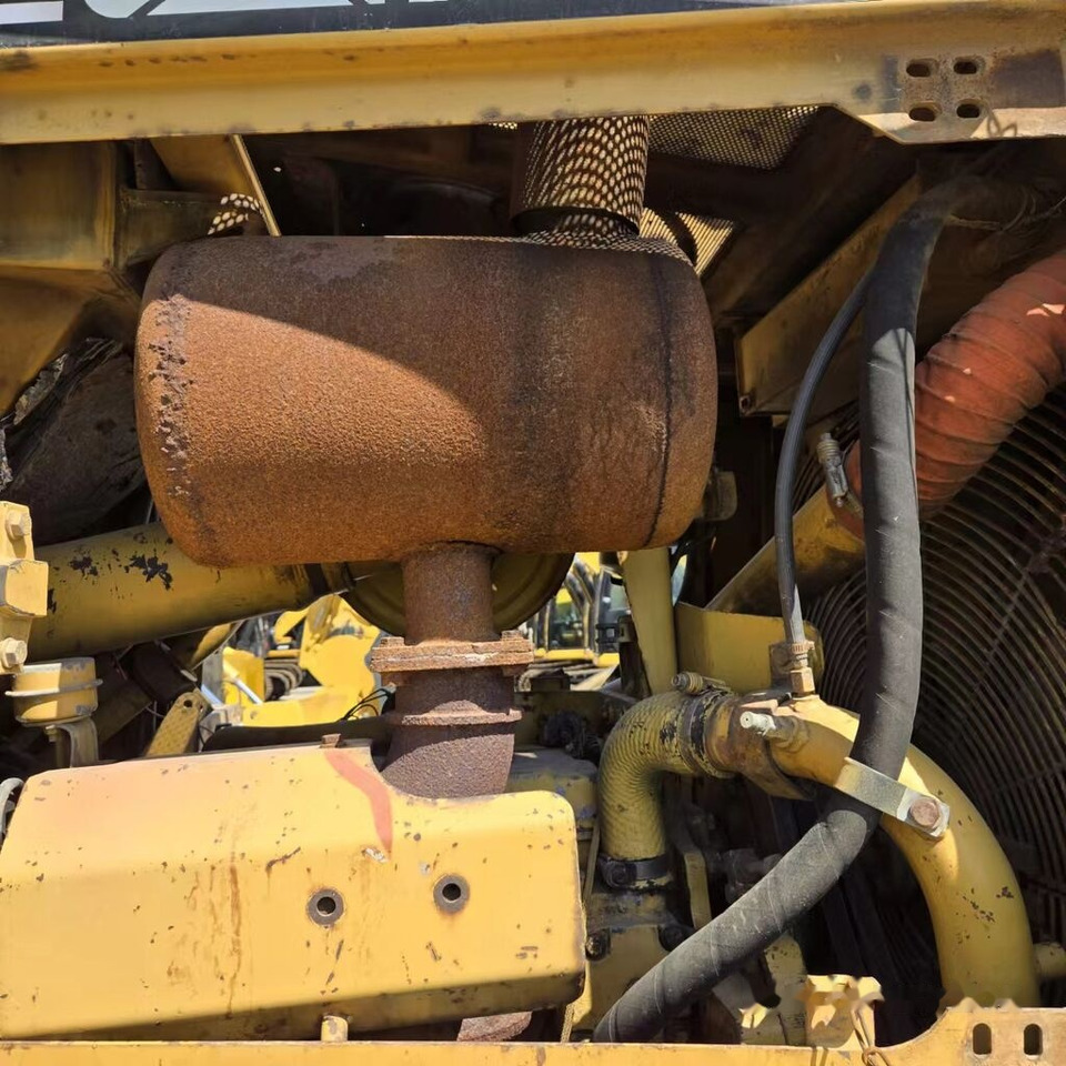 Caterpillar D6R - Buldôzer: foto 2 Caterpillar D6R - Buldôzer: foto 2