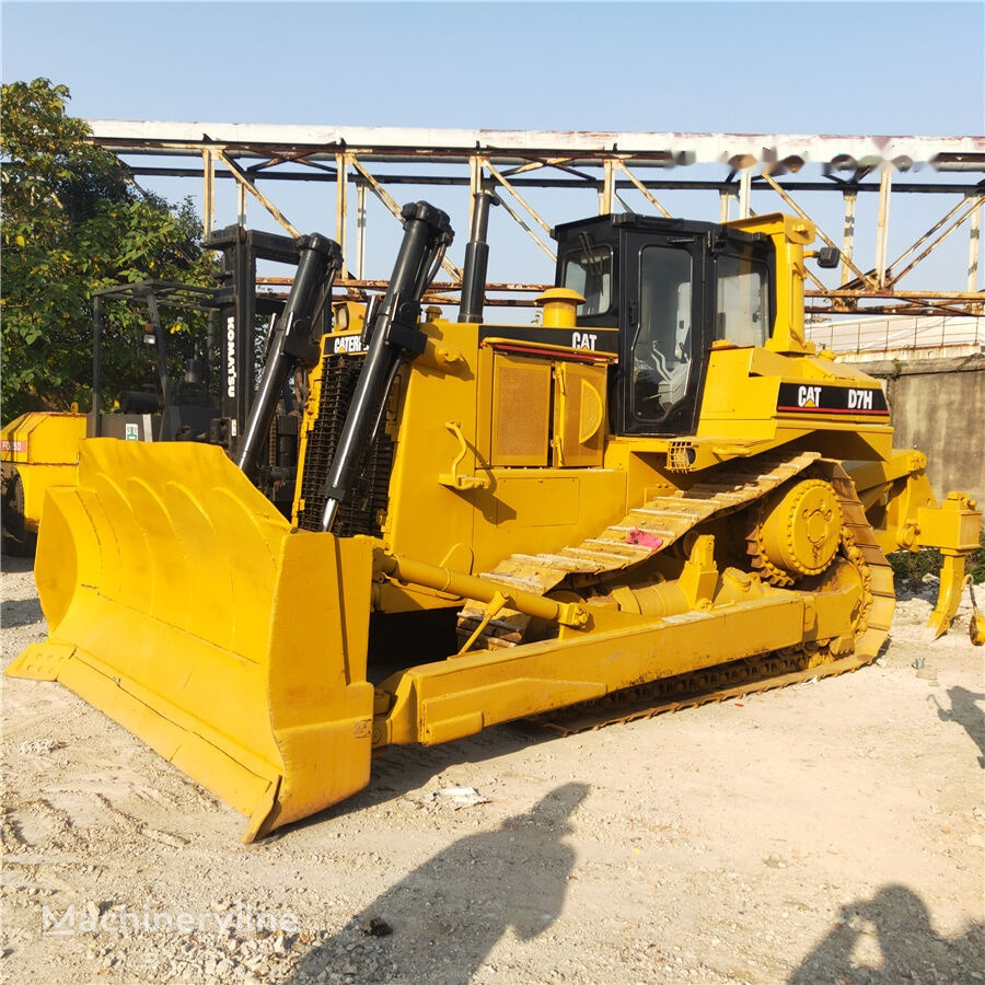 Caterpillar D7H - Buldôzer: foto 4 Caterpillar D7H - Buldôzer: foto 4