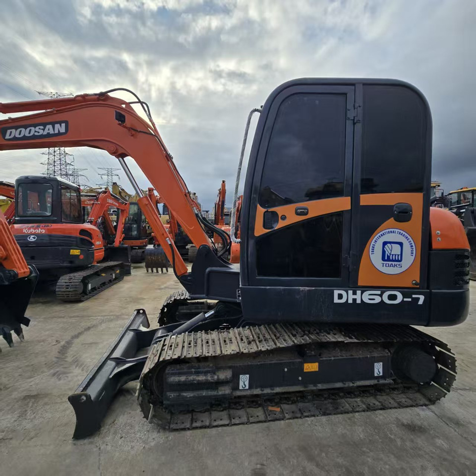 DOOSAN DH60-7 - Mini escavadeira: foto 5 DOOSAN DH60-7 - Mini escavadeira: foto 5