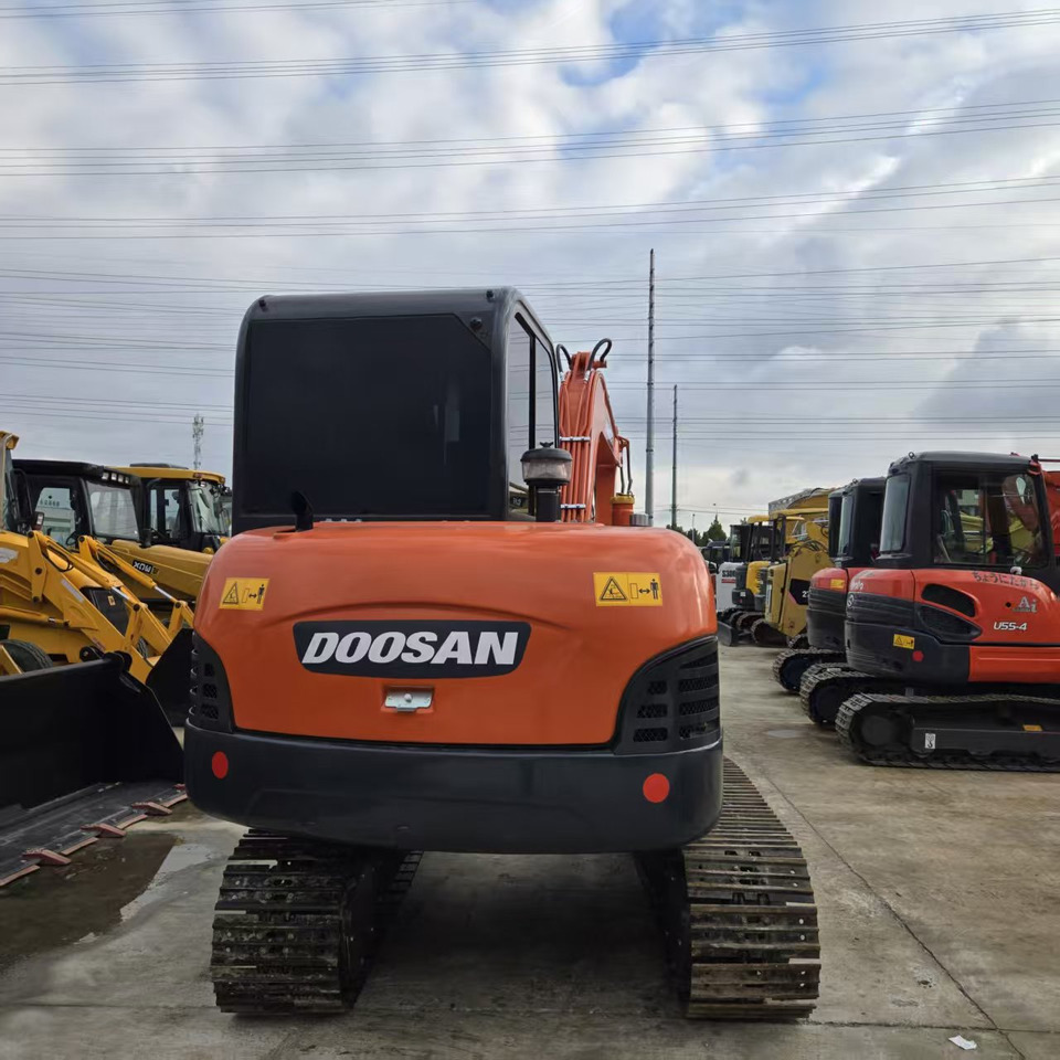 DOOSAN DH60-7 - Mini escavadeira: foto 3 DOOSAN DH60-7 - Mini escavadeira: foto 3
