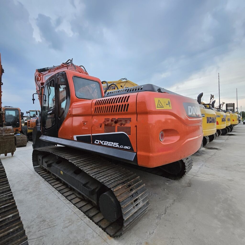 Doosan DX225LC - Escavadora de rastos: foto 3 Doosan DX225LC - Escavadora de rastos: foto 3