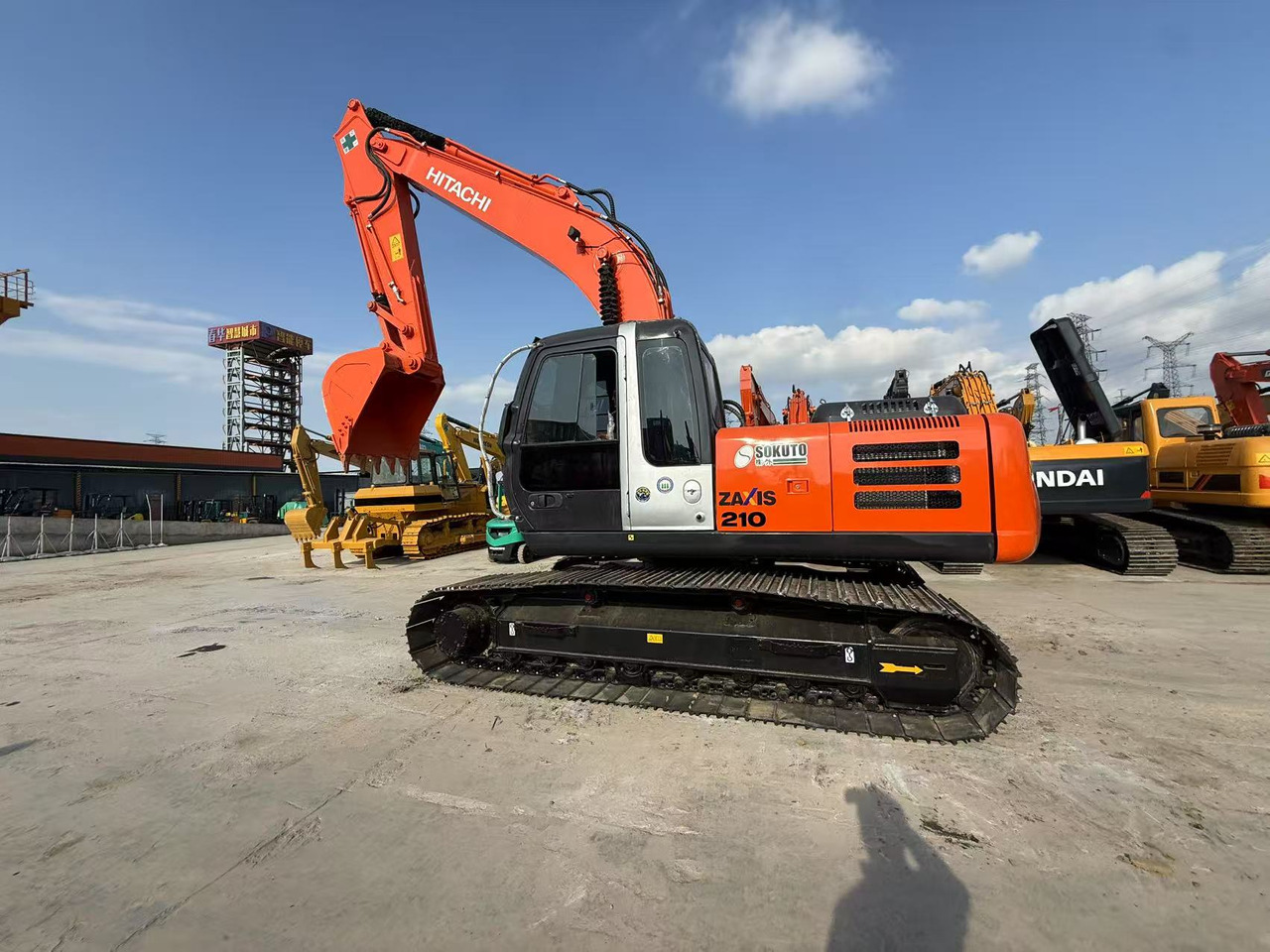 HITACHI ZX210 - Escavadora de rastos: foto 1 HITACHI ZX210 - Escavadora de rastos: foto 1