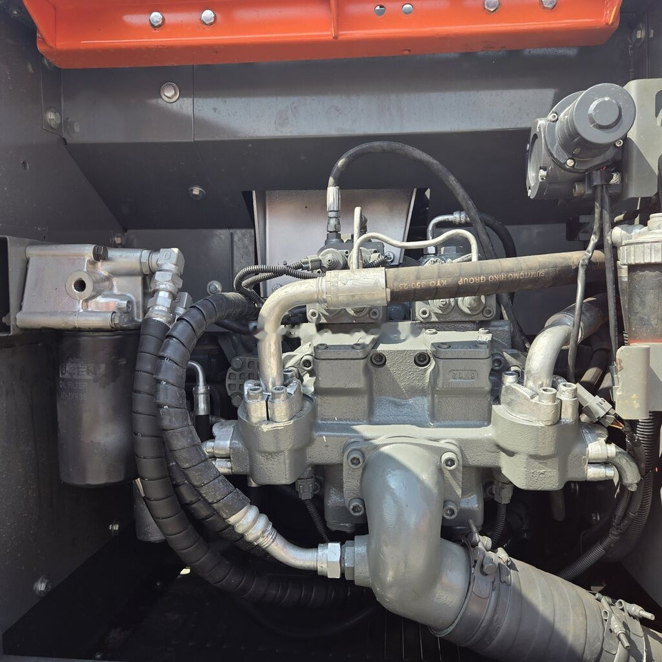 Hitachi ZX210 - Escavadora de rastos: foto 4 Hitachi ZX210 - Escavadora de rastos: foto 4