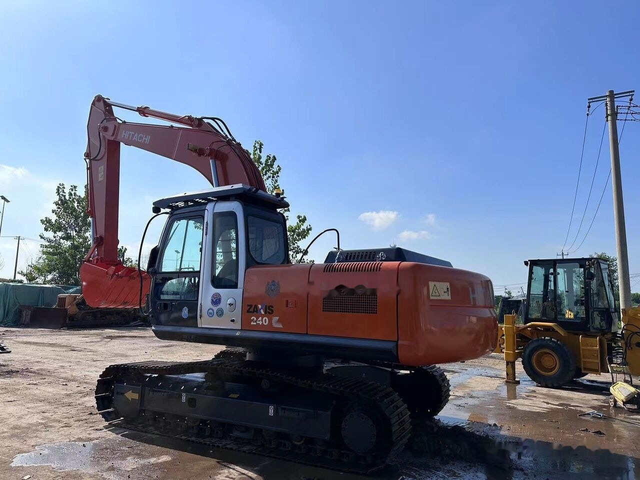 Hitachi ZX240 - Escavadora de rastos: foto 2 Hitachi ZX240 - Escavadora de rastos: foto 2