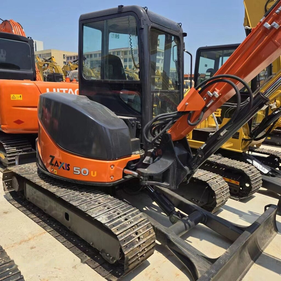 Hitachi ZX50U - Mini escavadeira: foto 4 Hitachi ZX50U - Mini escavadeira: foto 4