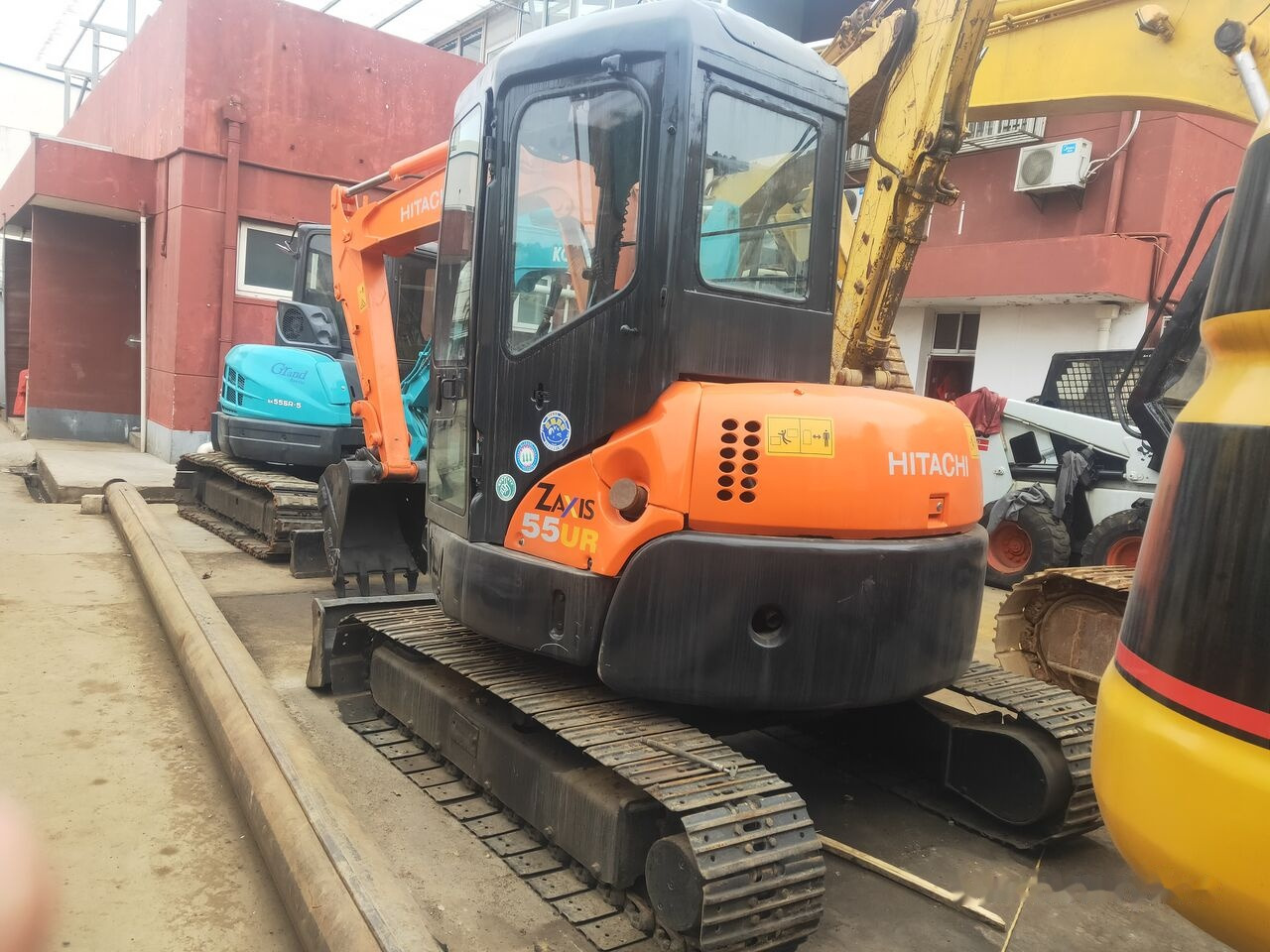 Hitachi ZX55 - Mini escavadeira: foto 2 Hitachi ZX55 - Mini escavadeira: foto 2