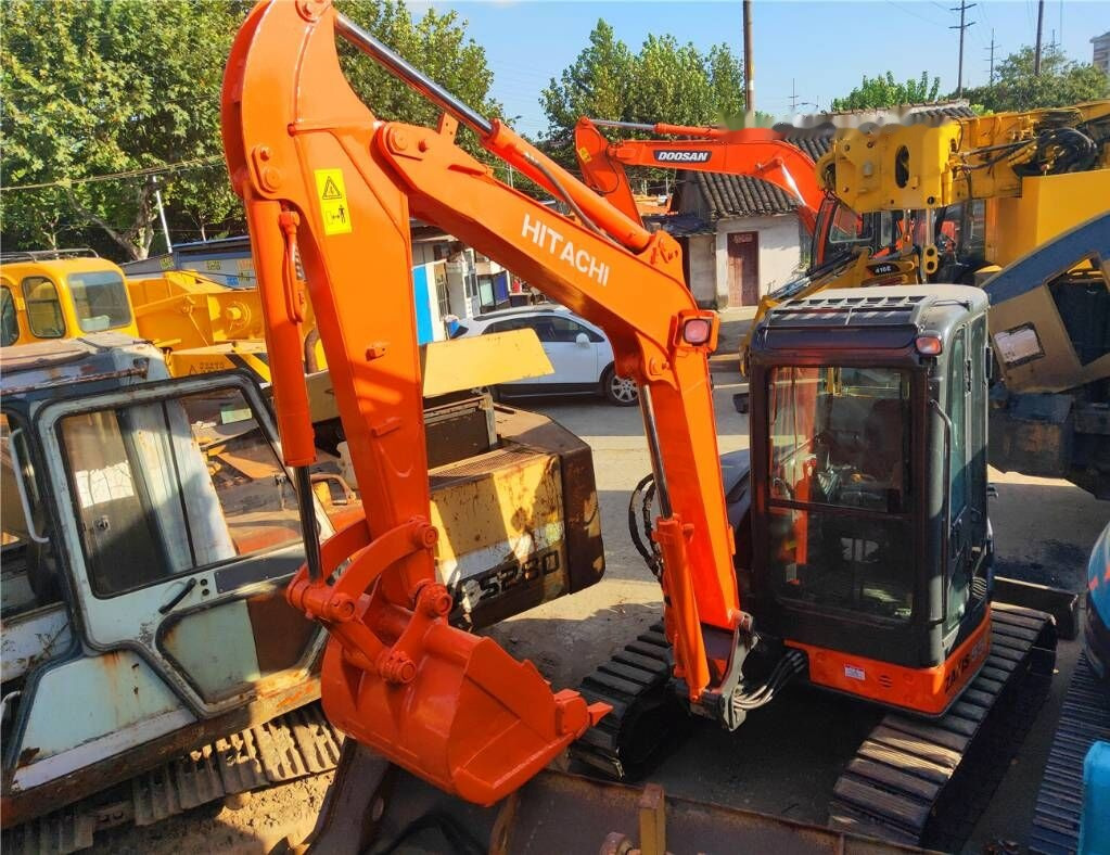 Hitachi ZX55UR - Mini escavadeira: foto 3 Hitachi ZX55UR - Mini escavadeira: foto 3