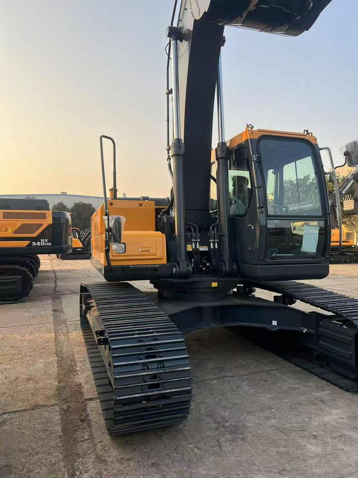 Escavadora de rastos novo Hyundai HX220HD: foto 9