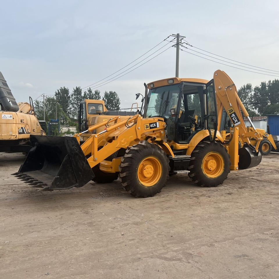 Retroescavadeira JCB 4CX: foto 7