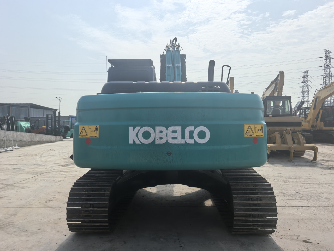 KOBELCO SK200 - Escavadora de rastos: foto 2 KOBELCO SK200 - Escavadora de rastos: foto 2
