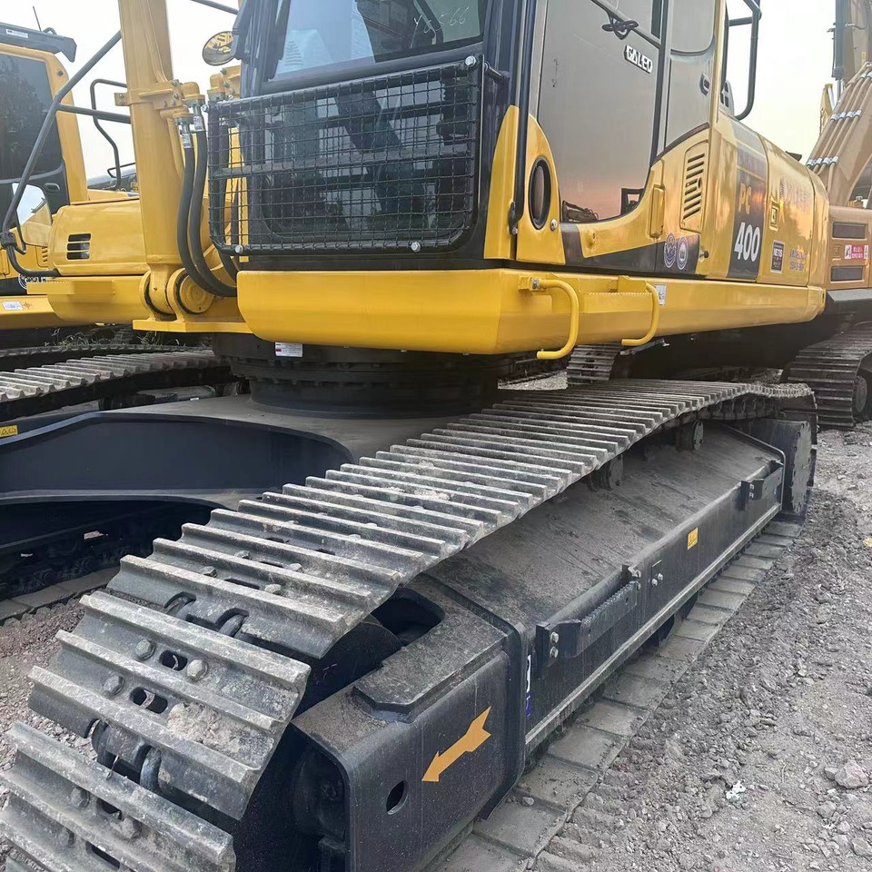 Escavadora de rastos KOMATSU PC400-8: foto 6