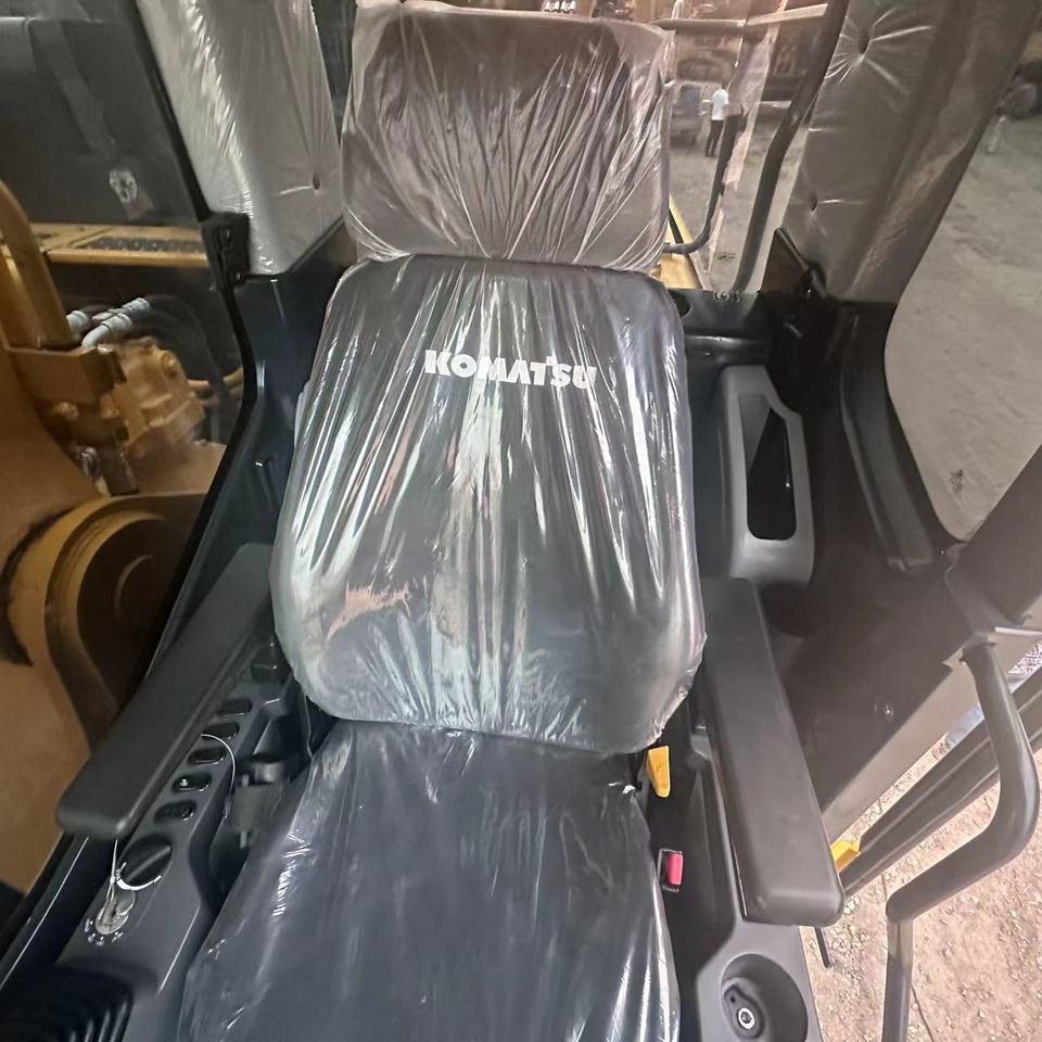 Escavadora de rastos KOMATSU PC400-8: foto 8