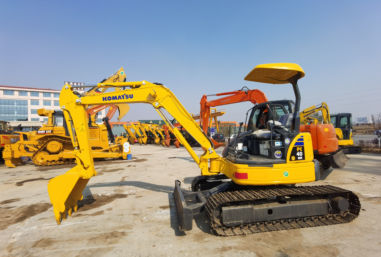 KOMATSU PC40MR - Mini escavadeira: foto 5 KOMATSU PC40MR - Mini escavadeira: foto 5