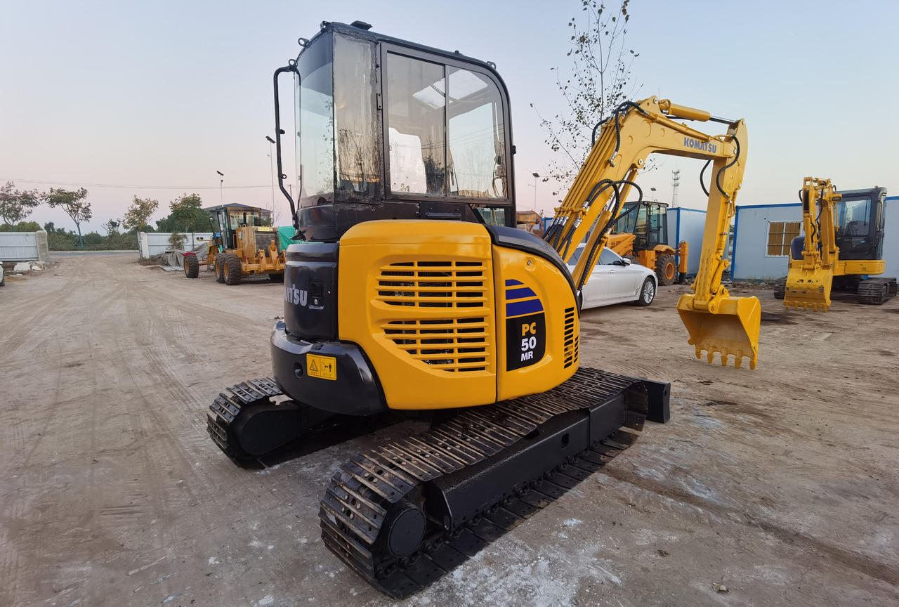 KOMATSU PC50MR - Mini escavadeira: foto 2 KOMATSU PC50MR - Mini escavadeira: foto 2