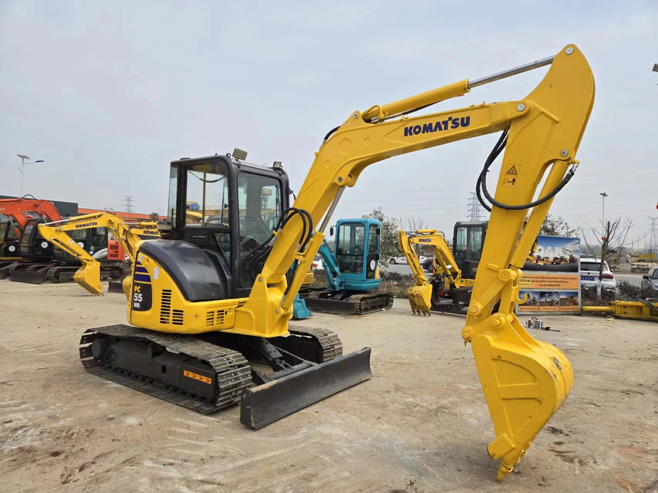 KOMATSU PC55MR - Mini escavadeira: foto 4 KOMATSU PC55MR - Mini escavadeira: foto 4