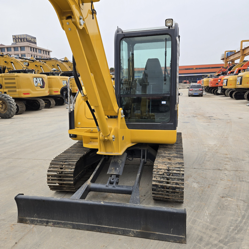 KOMATSU PC56-7 - Mini escavadeira: foto 5 KOMATSU PC56-7 - Mini escavadeira: foto 5