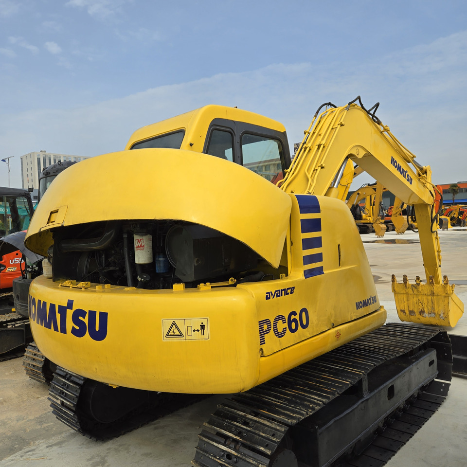 KOMATSU PC60 - Mini escavadeira: foto 1 KOMATSU PC60 - Mini escavadeira: foto 1