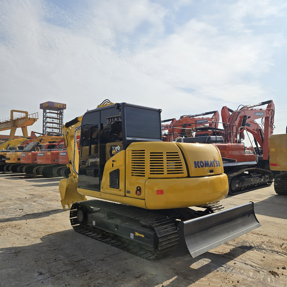 KOMATSU PC70-8 - Mini escavadeira: foto 5 KOMATSU PC70-8 - Mini escavadeira: foto 5