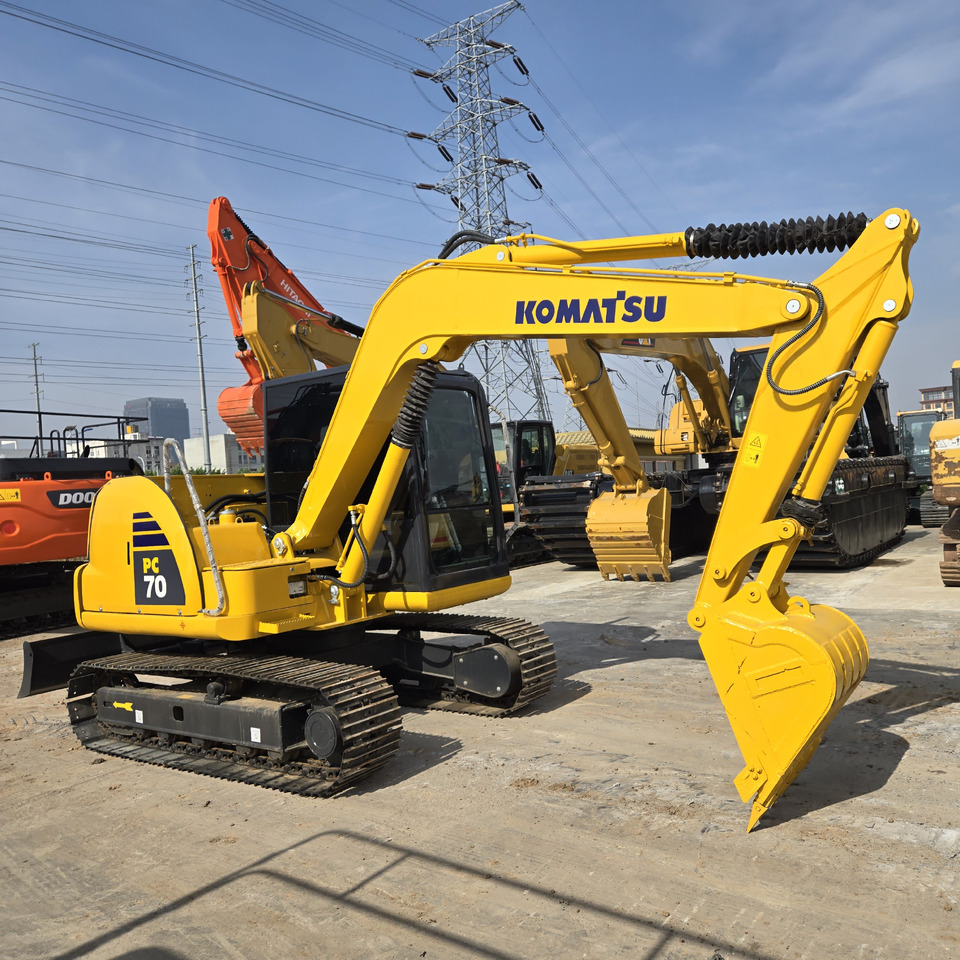 KOMATSU PC70-8 - Mini escavadeira: foto 1 KOMATSU PC70-8 - Mini escavadeira: foto 1
