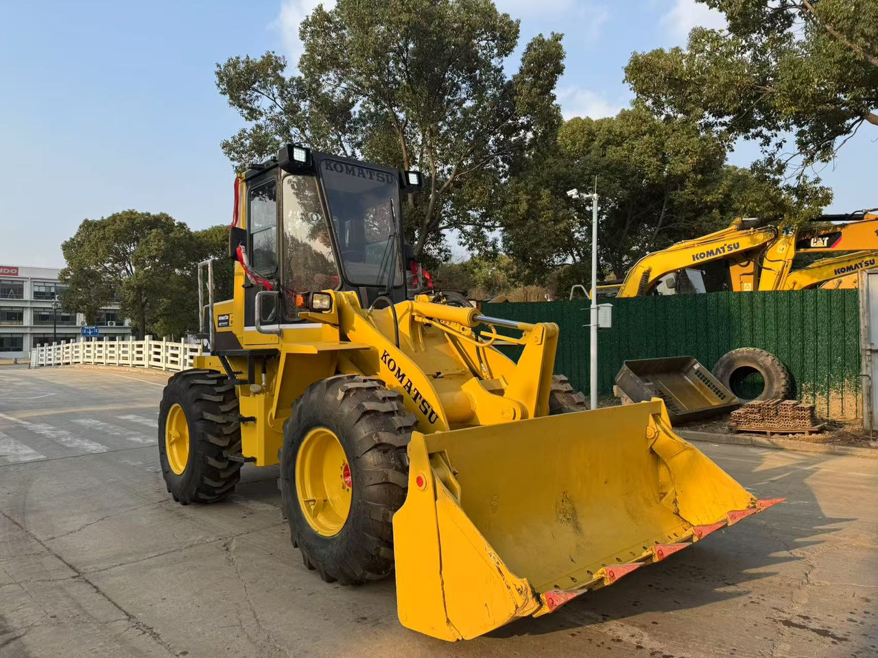 Pá carregadora de rodas KOMATSU WA100-1: foto 6