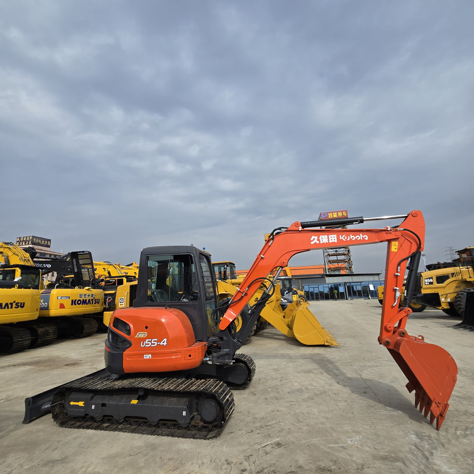 KUBOTA U55-4 - Mini escavadeira: foto 1 KUBOTA U55-4 - Mini escavadeira: foto 1