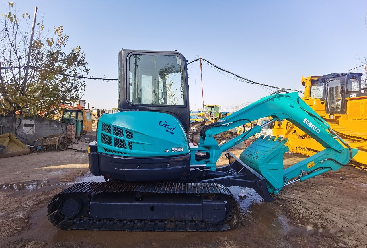 Kobelco SK55 - Mini escavadeira: foto 1 Kobelco SK55 - Mini escavadeira: foto 1