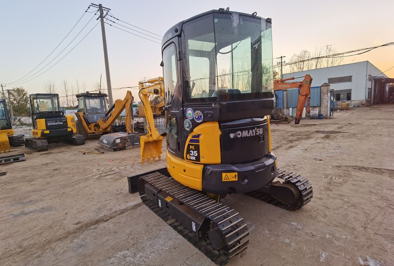 Komatsu PC35 - Mini escavadeira: foto 2 Komatsu PC35 - Mini escavadeira: foto 2