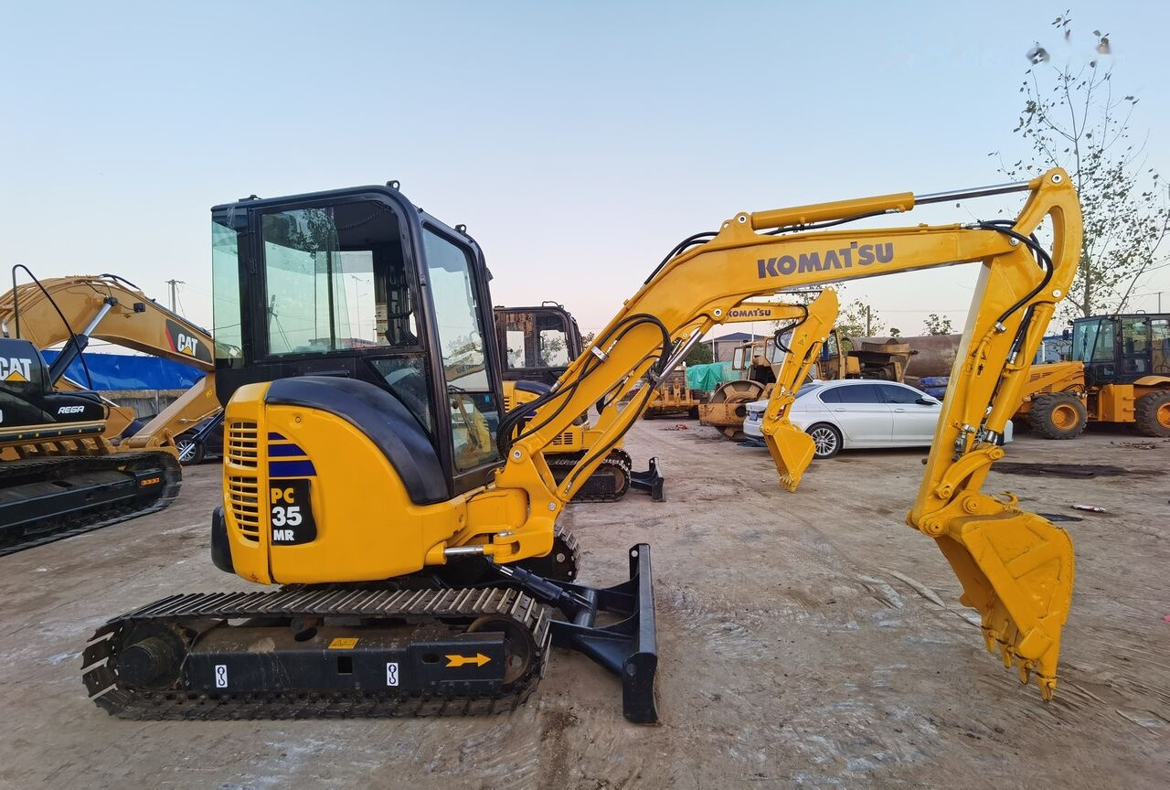 Komatsu PC35 - Mini escavadeira: foto 3 Komatsu PC35 - Mini escavadeira: foto 3
