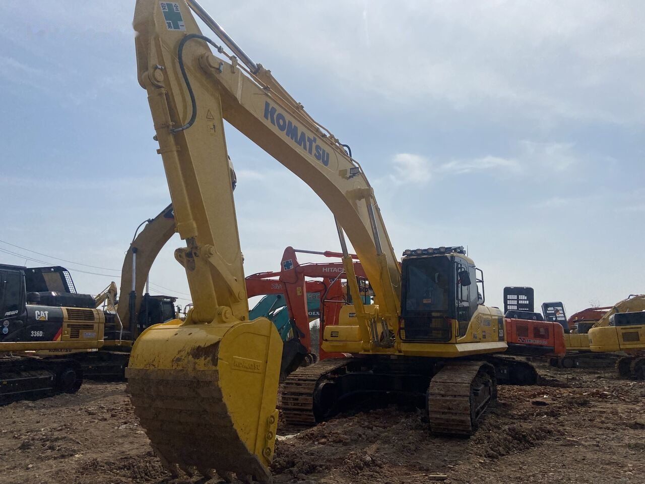 Komatsu PC350 - Escavadora de rastos: foto 1 Komatsu PC350 - Escavadora de rastos: foto 1