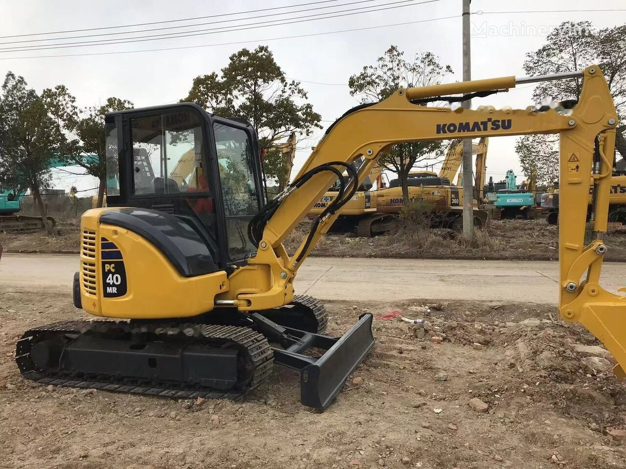 Komatsu PC40MR - Mini escavadeira: foto 4 Komatsu PC40MR - Mini escavadeira: foto 4