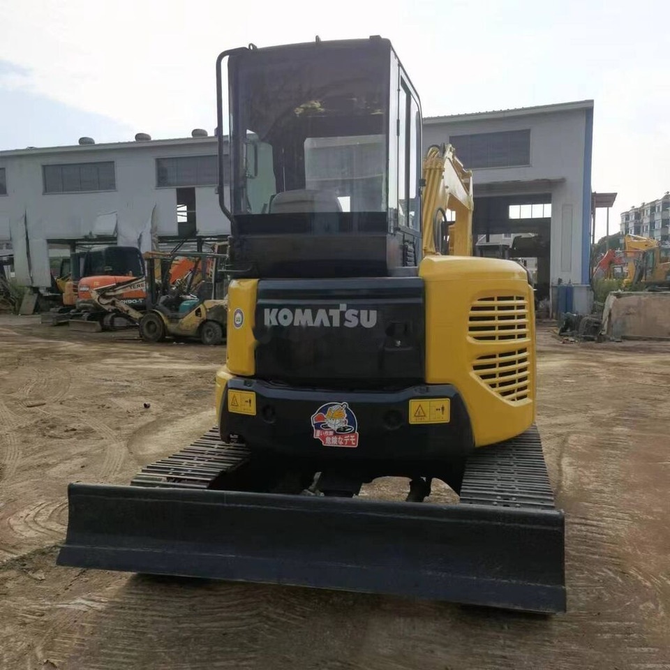 Komatsu PC50MR - Mini escavadeira: foto 3 Komatsu PC50MR - Mini escavadeira: foto 3