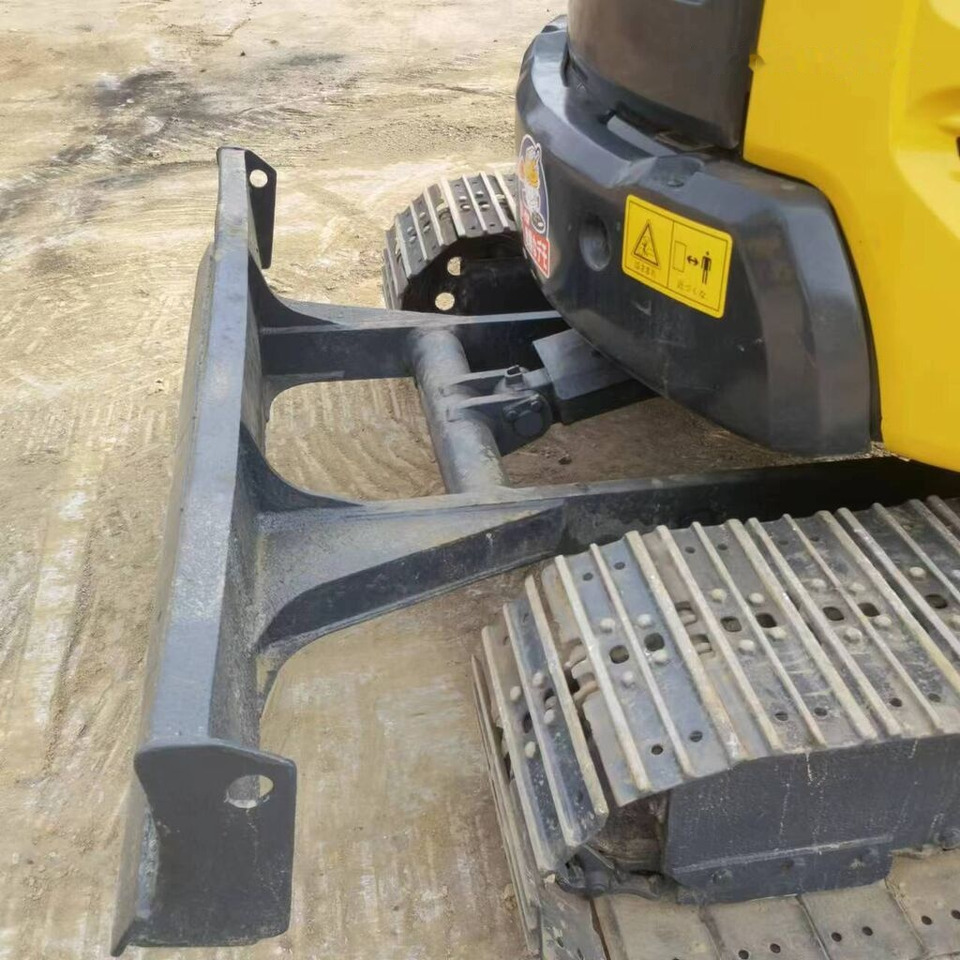 Komatsu PC50MR - Mini escavadeira: foto 4 Komatsu PC50MR - Mini escavadeira: foto 4