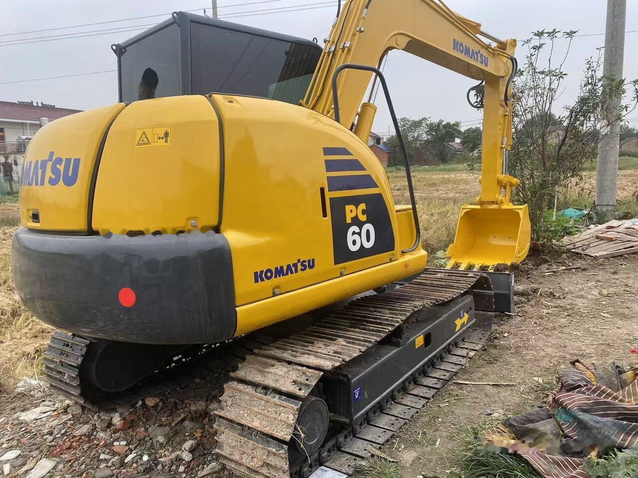 Komatsu PC60-8 - Mini escavadeira: foto 3 Komatsu PC60-8 - Mini escavadeira: foto 3