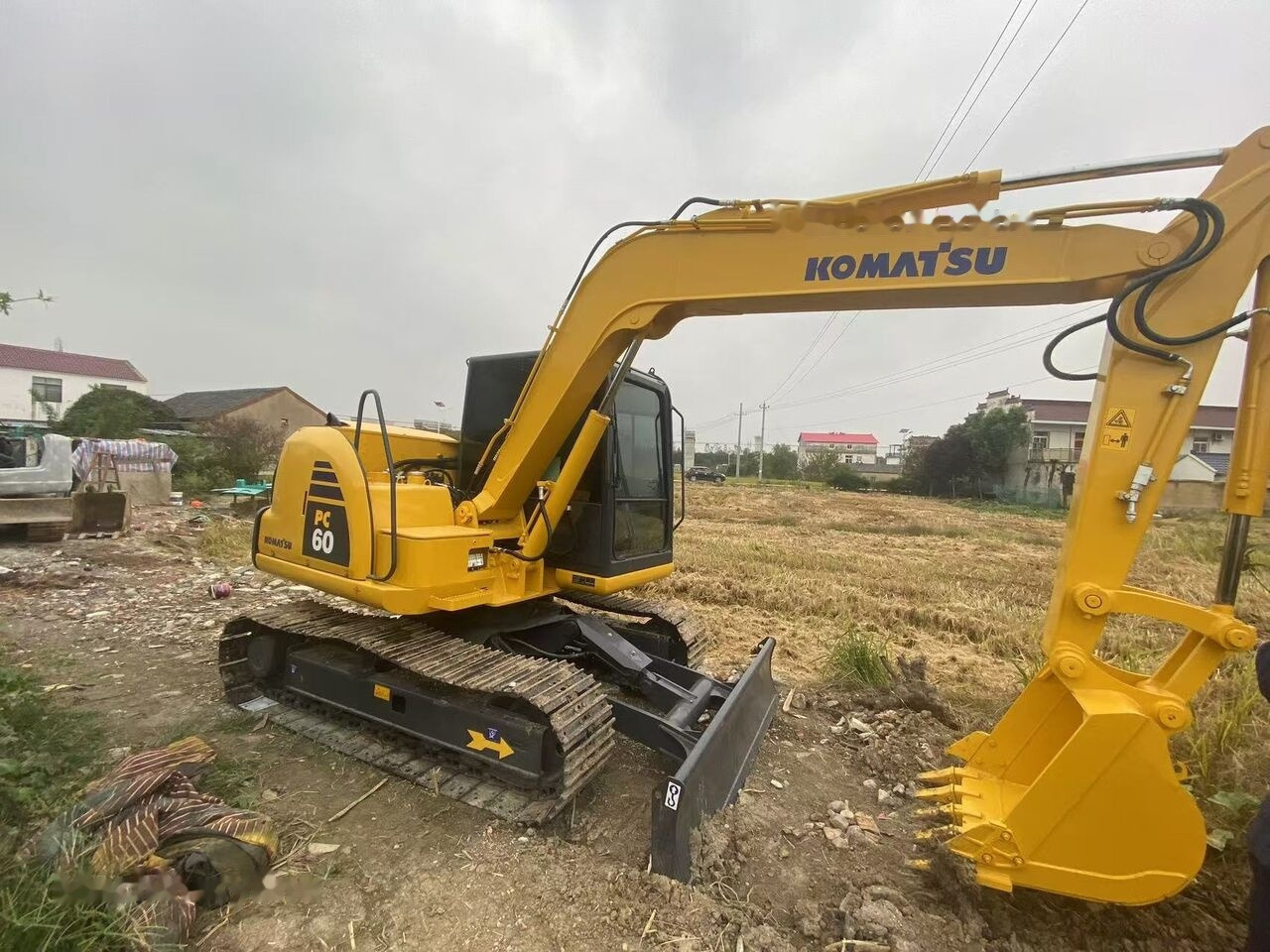 Komatsu PC60-8 - Mini escavadeira: foto 2 Komatsu PC60-8 - Mini escavadeira: foto 2