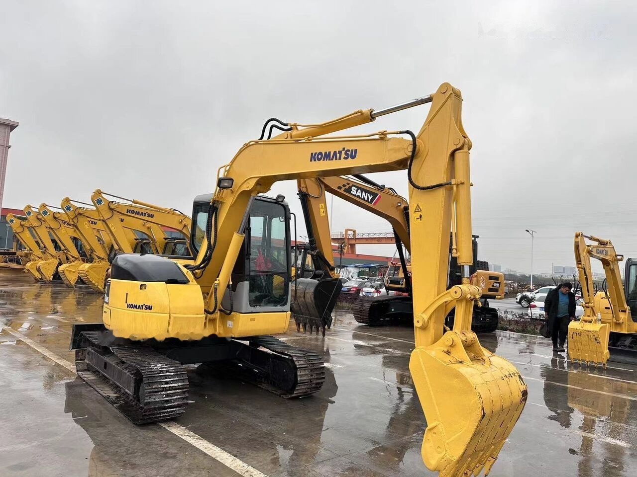 Komatsu PC78US - Mini escavadeira: foto 3 Komatsu PC78US - Mini escavadeira: foto 3