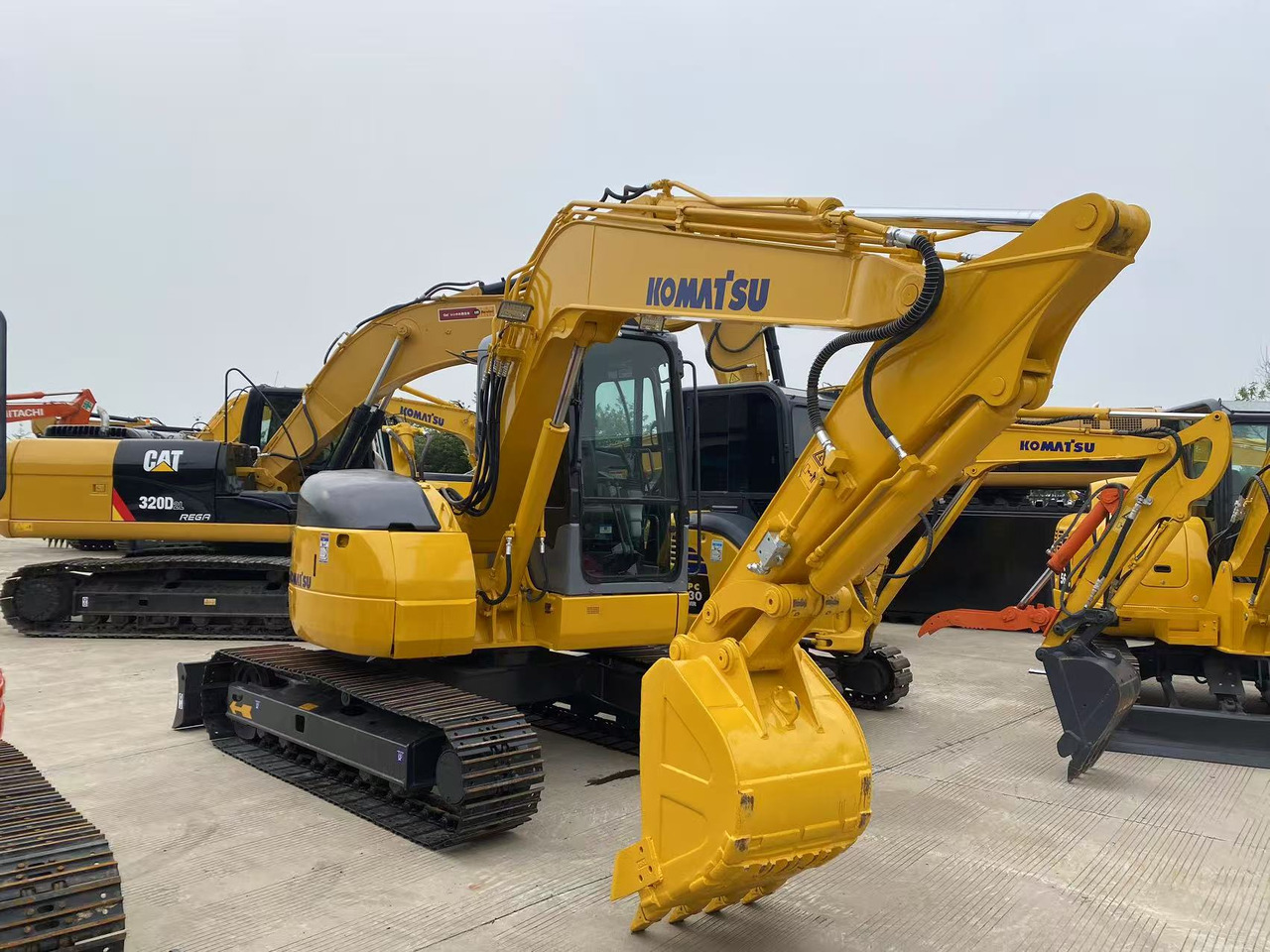 Komatsu PC78US - Mini escavadeira: foto 4 Komatsu PC78US - Mini escavadeira: foto 4
